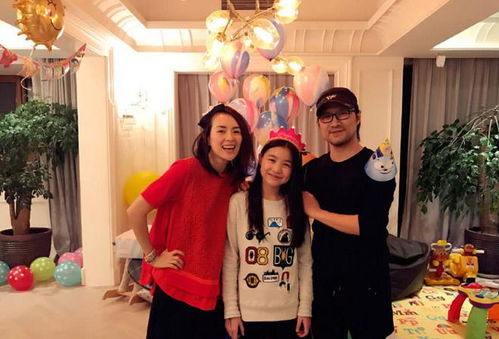 汪峰携一双儿女共度亲子时光